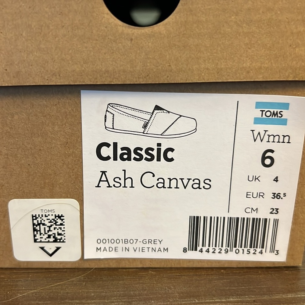 NWT TOMS Classic - Ash - Picture 8 of 8